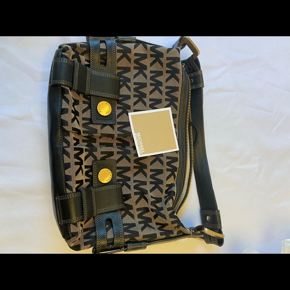 Micheal Kors Vintage Bag - Picture 4 of 5